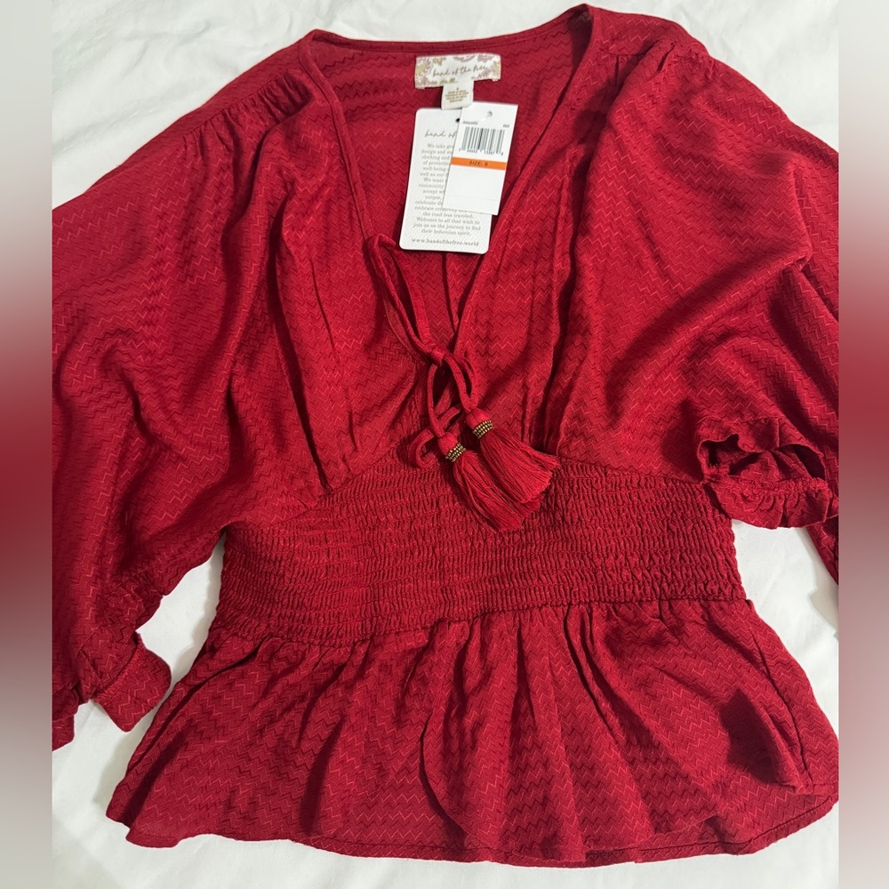 Band Of The Free Women's Smocked Waist Crop Top Size Small Red Open Sleeves